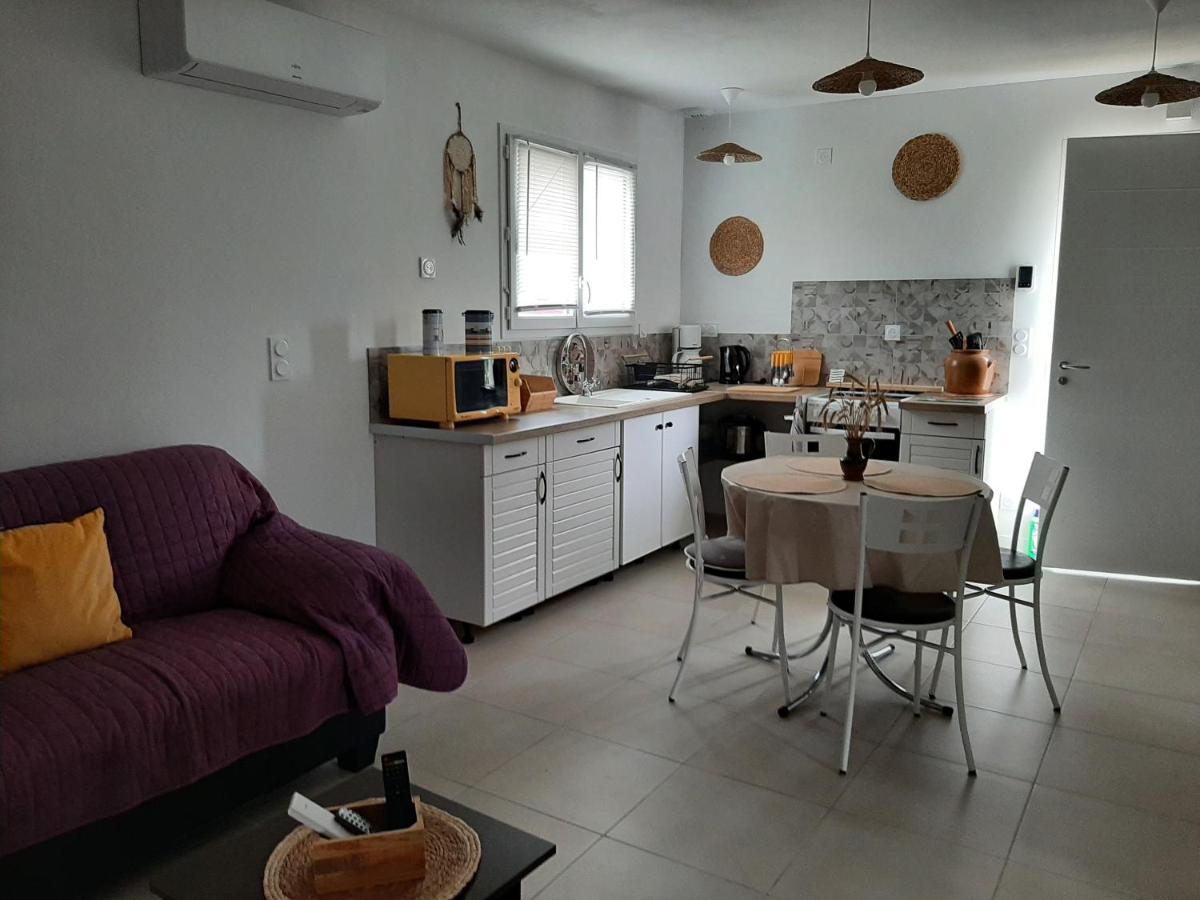 Petite Maison De Campagne Calamane Extérieur photo